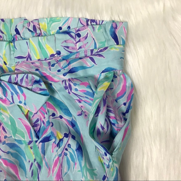 New Lilly Pulitzer Kaylene Swim Shady shorts - Picture 7 of 11
